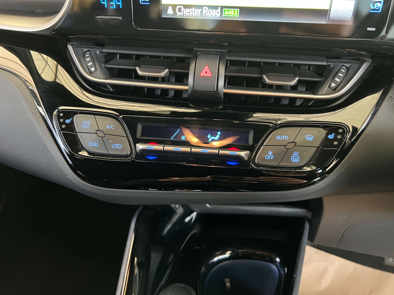 Used Toyota C-HR 2019 for sale - 76483205: Photo 15