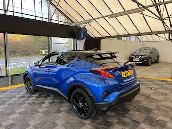 Used Toyota C-HR 2019 for sale - 76483205: Photo