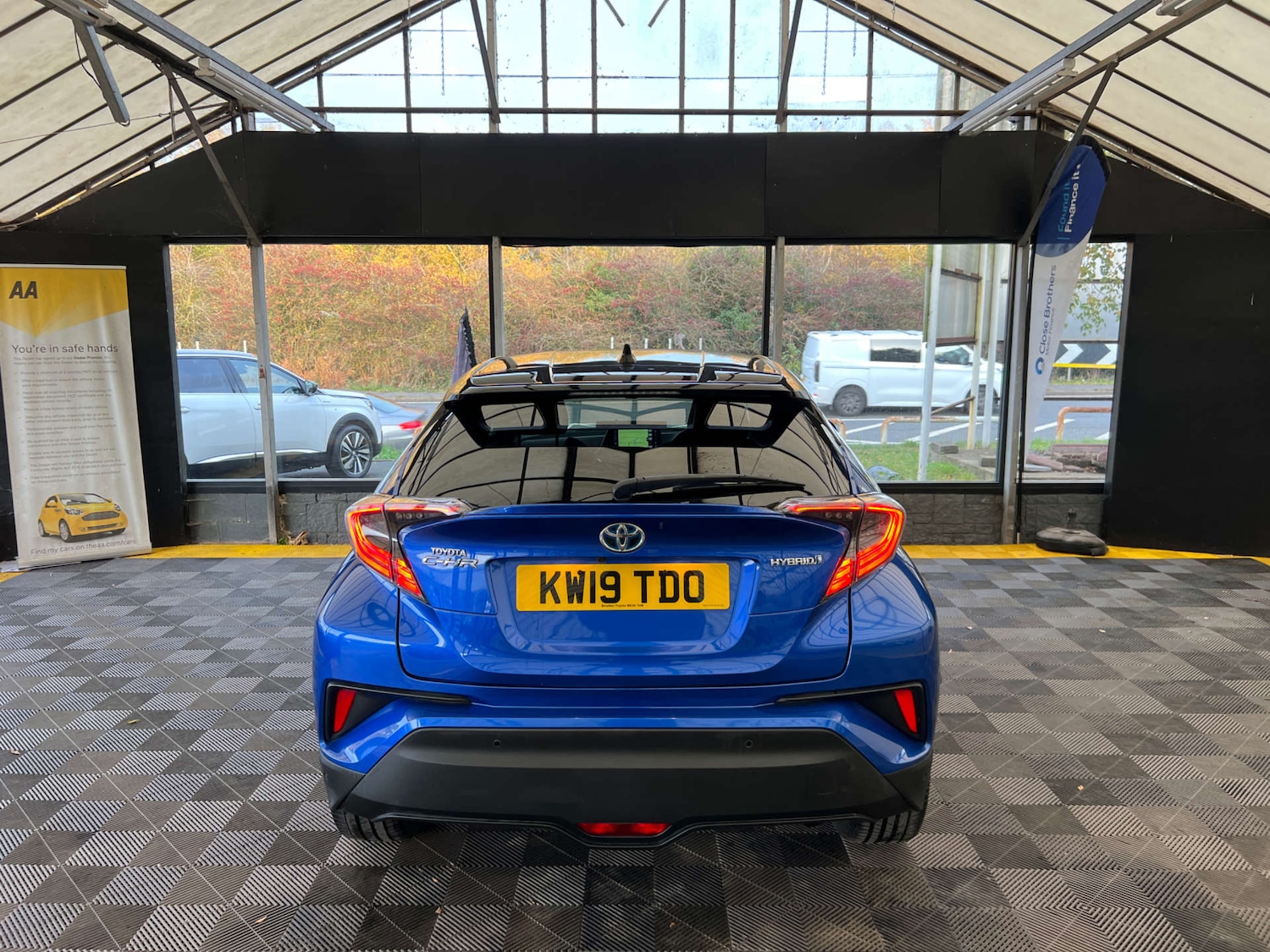 Used Toyota C-HR 2019 for sale - 76483205: Photo 5