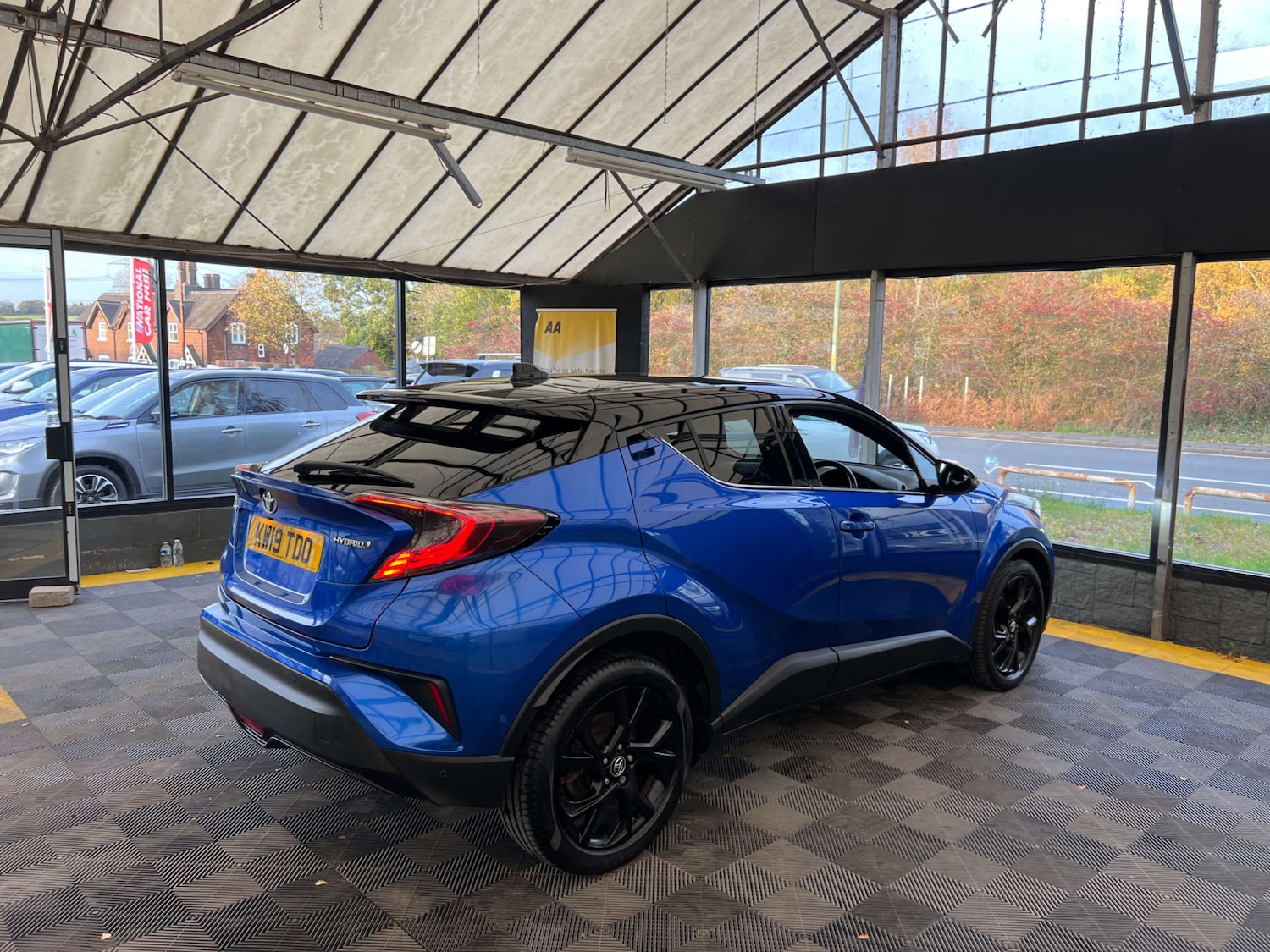Used Toyota C-HR 2019 for sale - 76483205: Photo 6