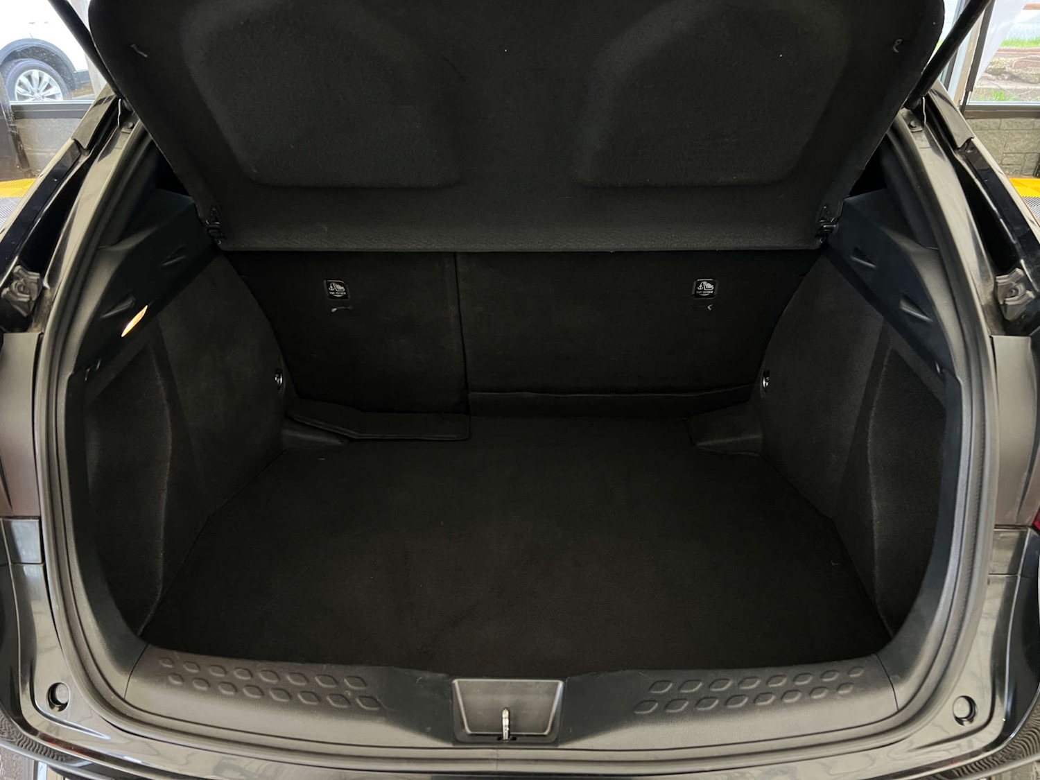 Used Toyota C-HR 2022 for sale - 78064618: Photo 27