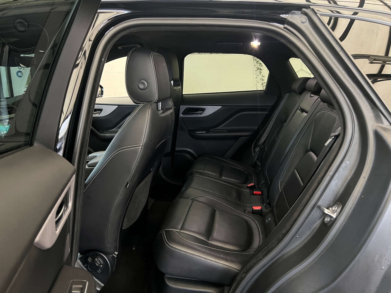 Used Jaguar F-Pace 2018 for sale - 76097143: Photo 27