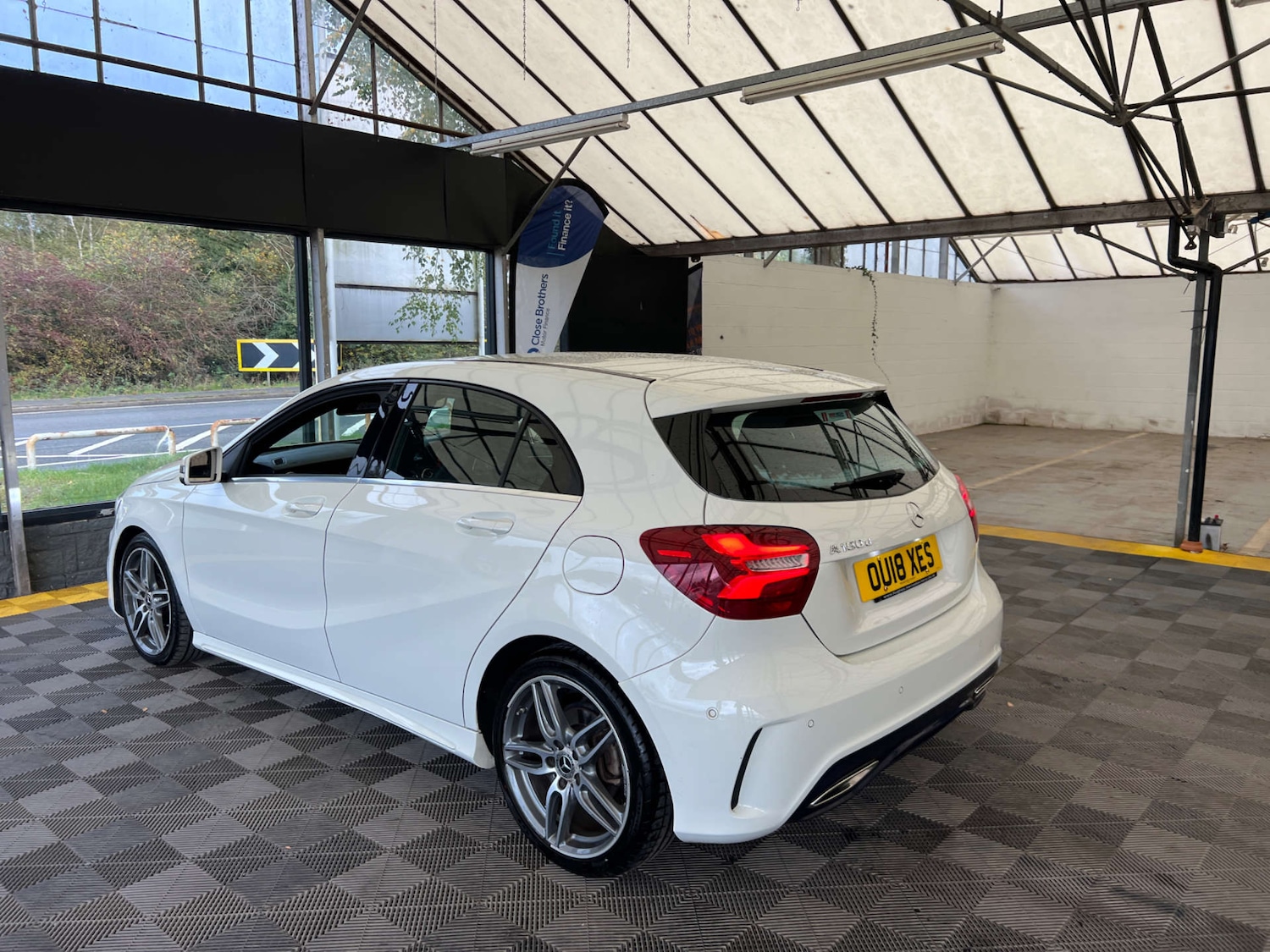 Used Mercedes-Benz A-Class 2018 for sale - 76363982: Photo 3