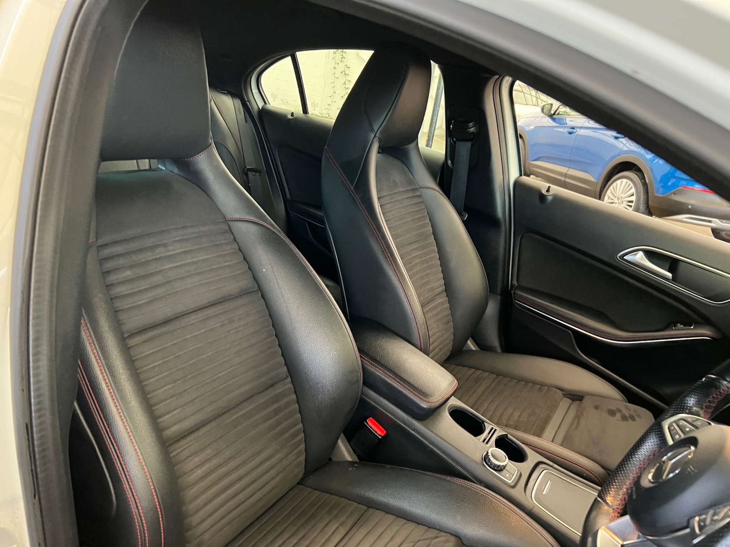 Used Mercedes-Benz A-Class 2018 for sale - 76363982: Photo 9