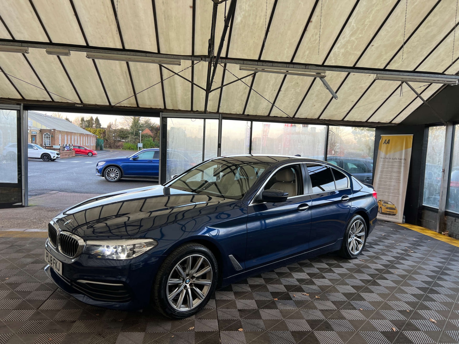 Used BMW 5 Series 2018 for sale - 76940216: Photo 4