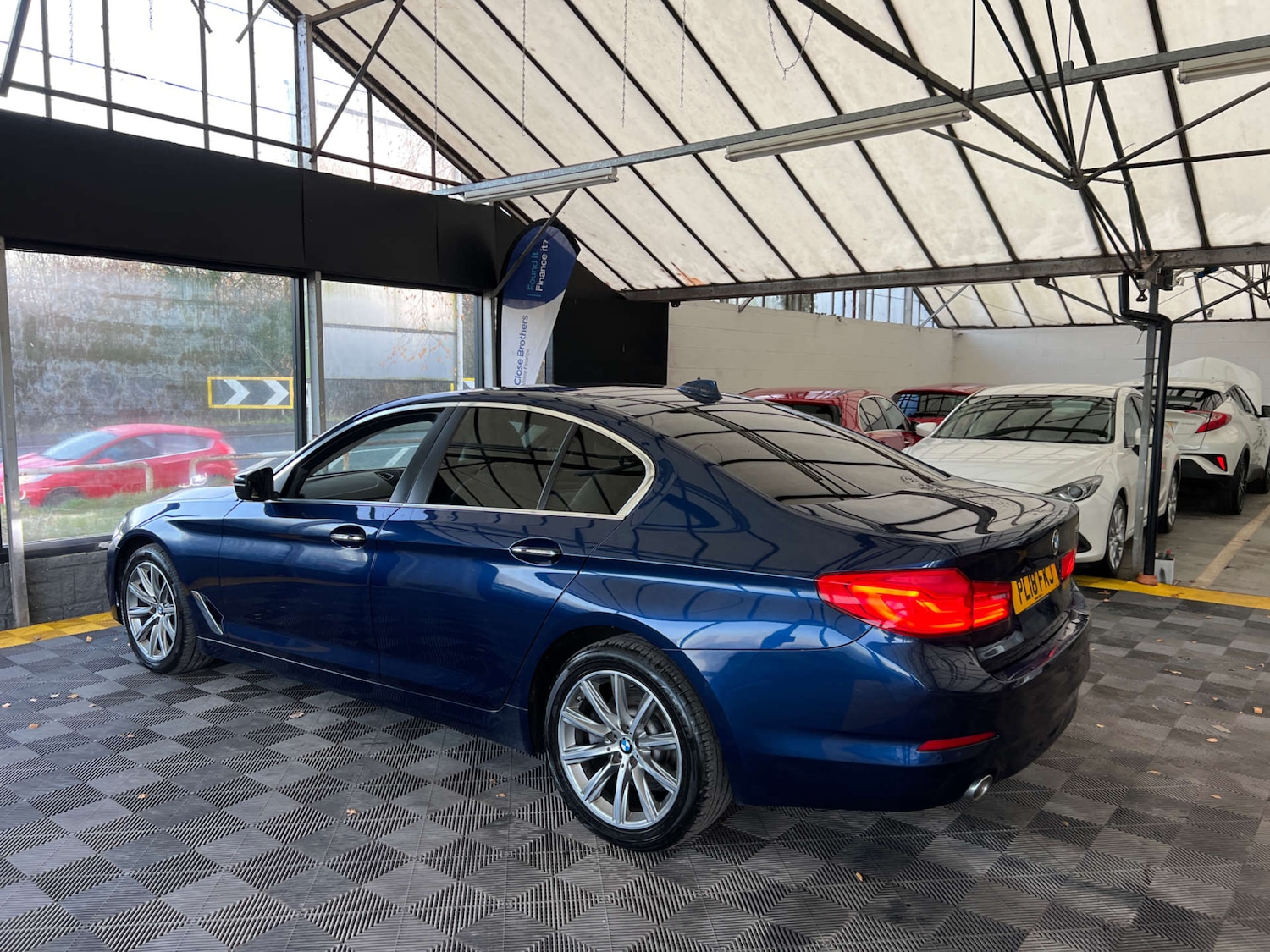 Used BMW 5 Series 2018 for sale - 76940216: Photo 5