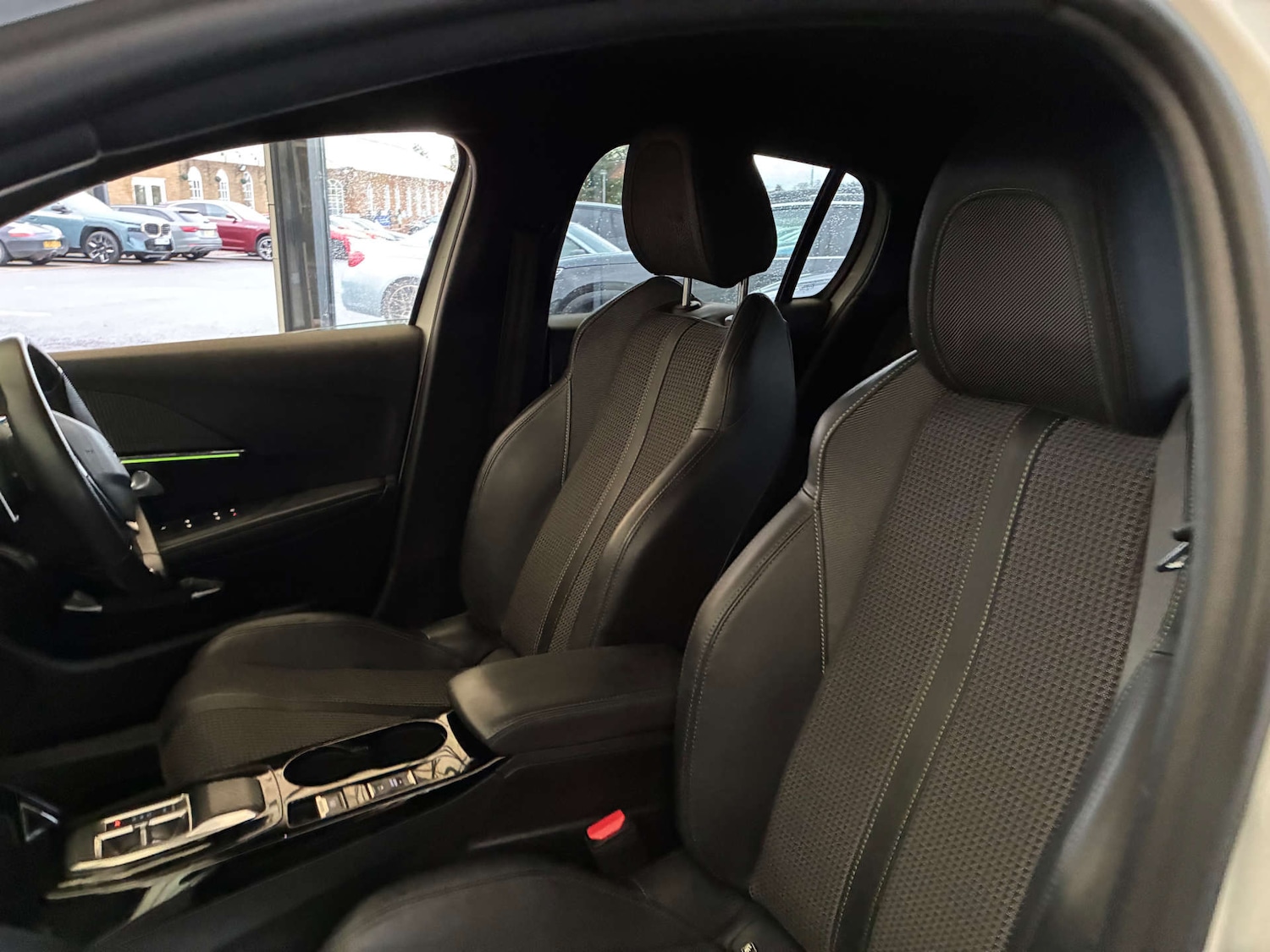 Used Peugeot 208 2023 for sale - 77189530: Photo 23