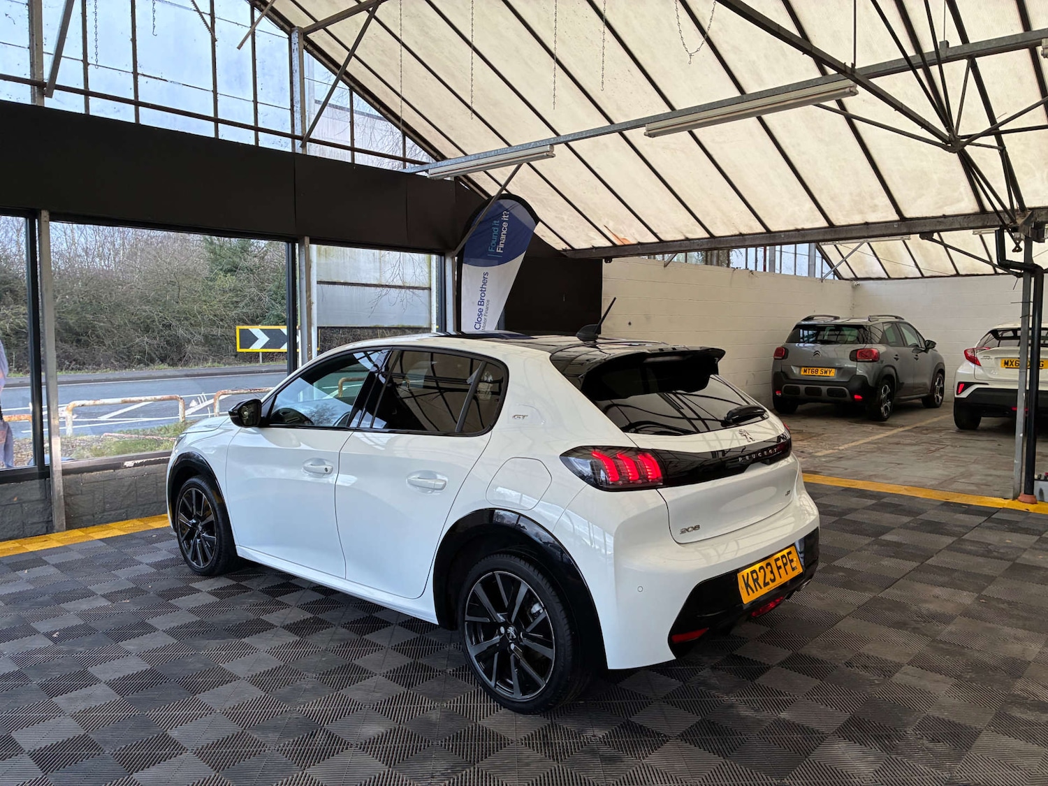 Used Peugeot 208 2023 for sale - 77189530: Photo 5