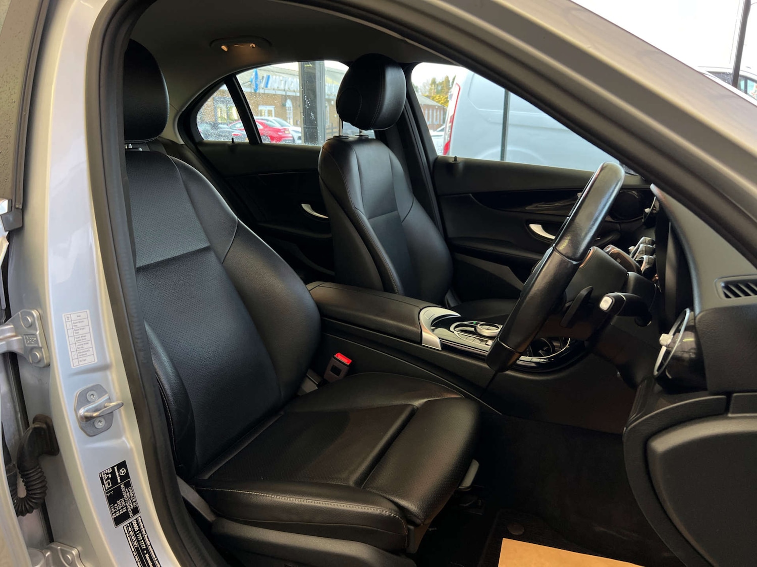 Used Mercedes-Benz C Class 2018 for sale - 77342192: Photo 11