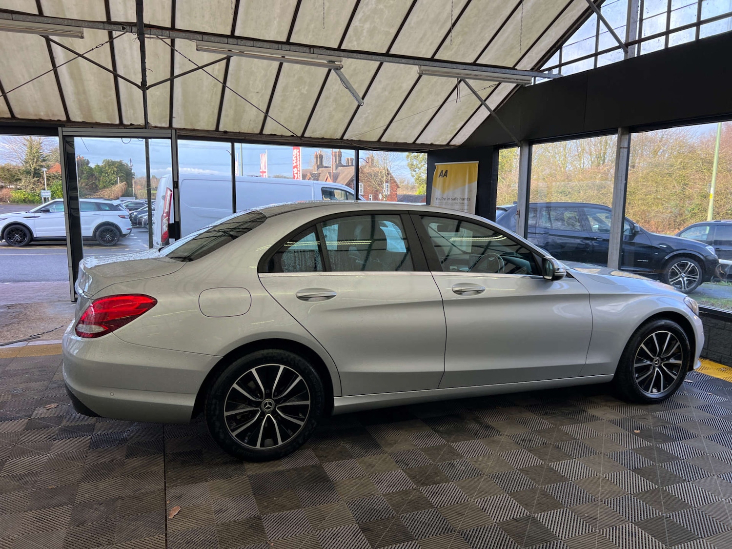 Used Mercedes-Benz C Class 2018 for sale - 77342192: Photo 9