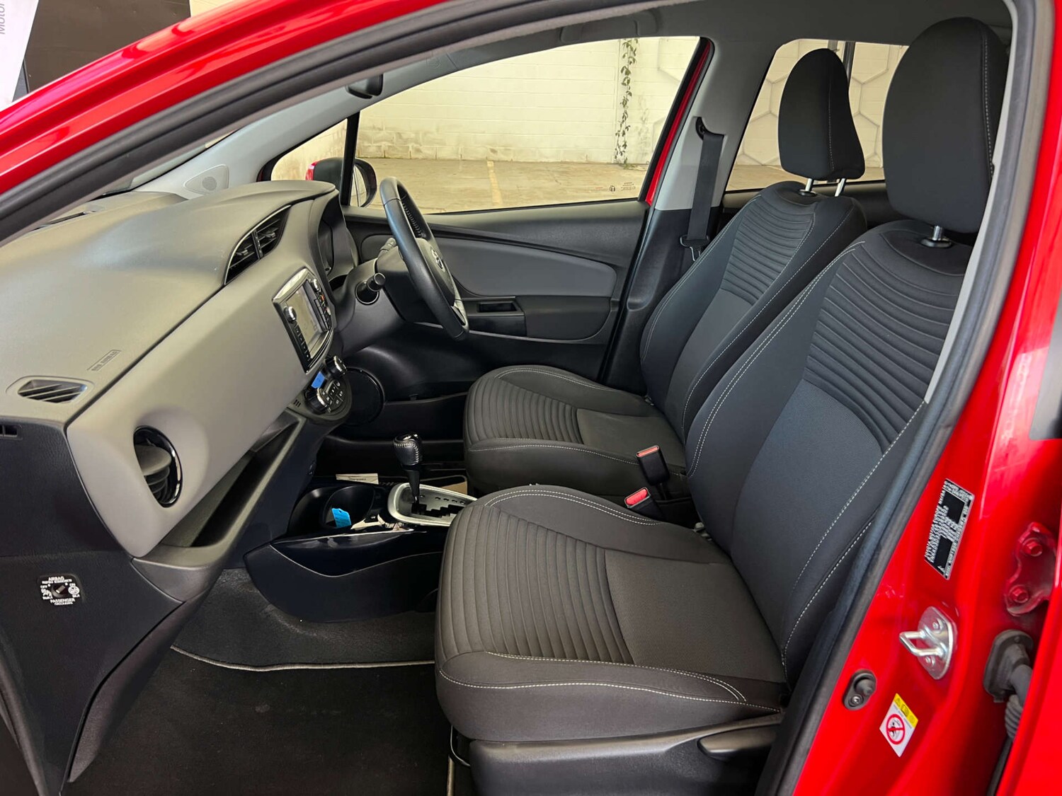 Used Toyota Yaris 2016 for sale - 78124679: Photo 21