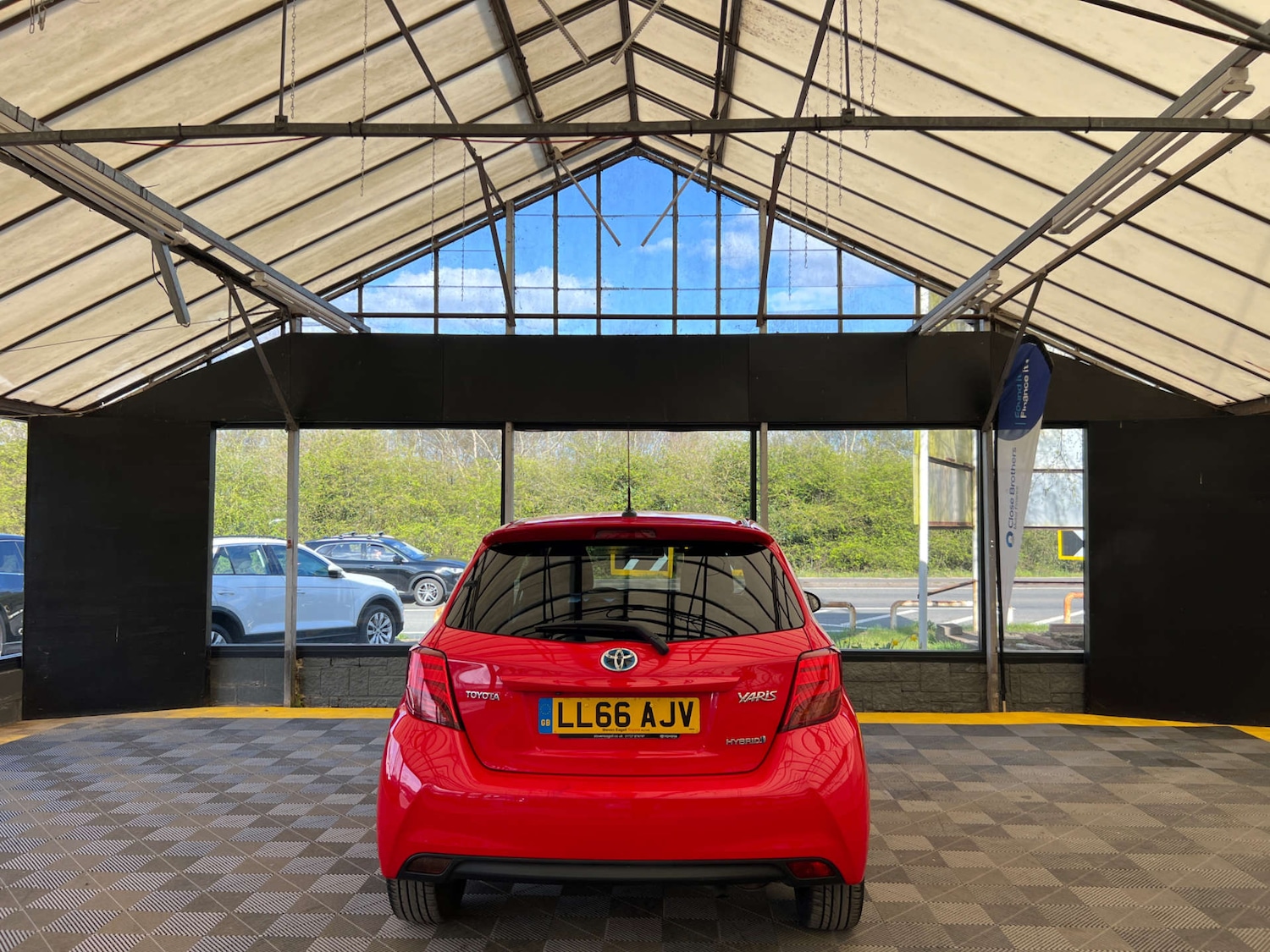 Used Toyota Yaris 2016 for sale - 78124679: Photo 5