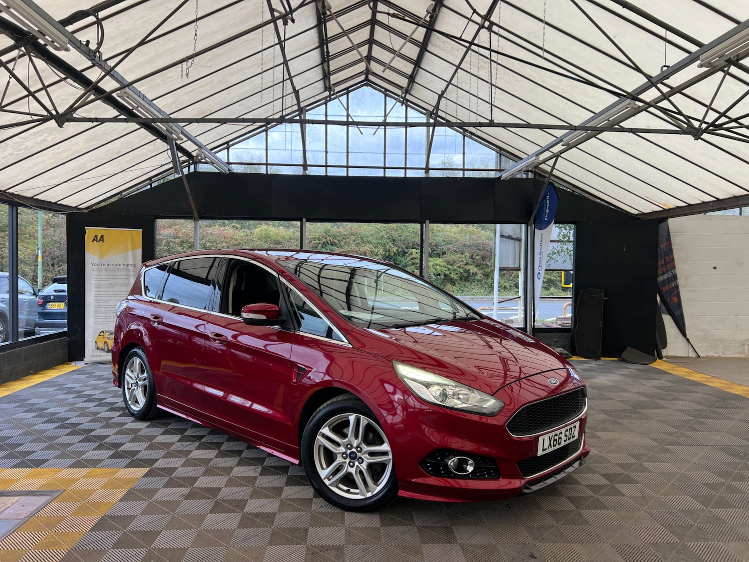 Used Ford S-Max 2016 for sale - 76343770: Photo 1