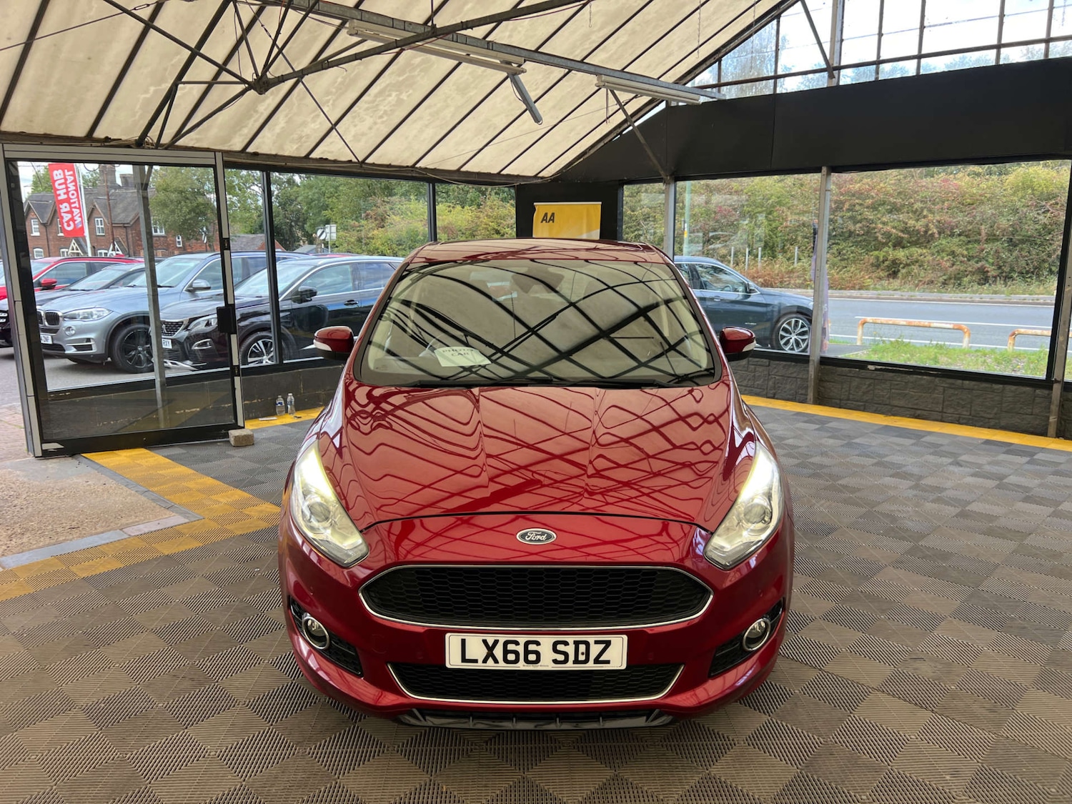 Used Ford S-Max 2016 for sale - 76343770: Photo 3