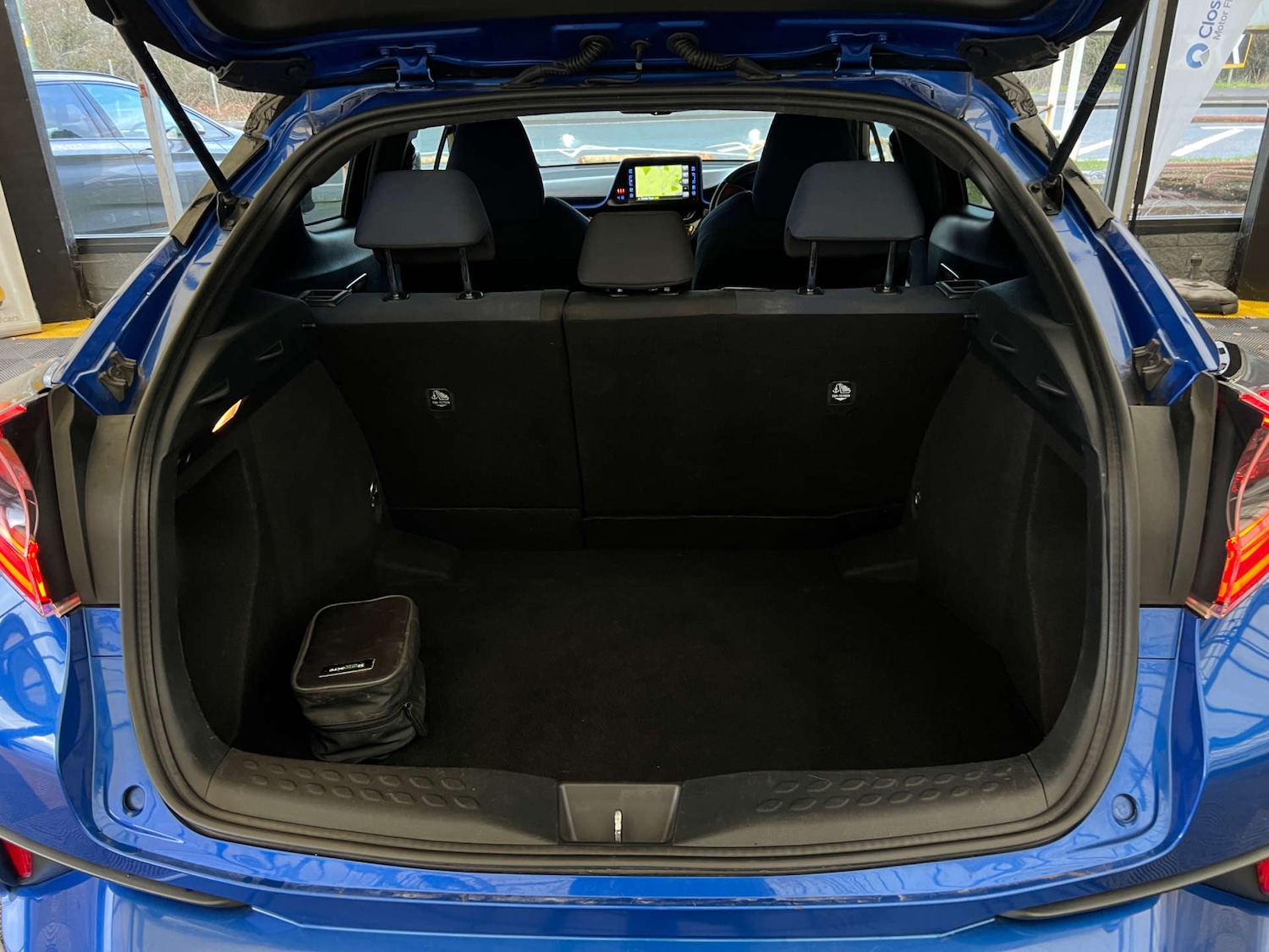 Used Toyota C-HR 2017 for sale - 77628811: Photo 27