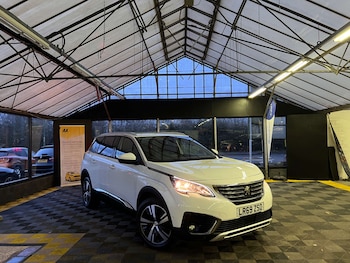 Peugeot 5008 feature image
