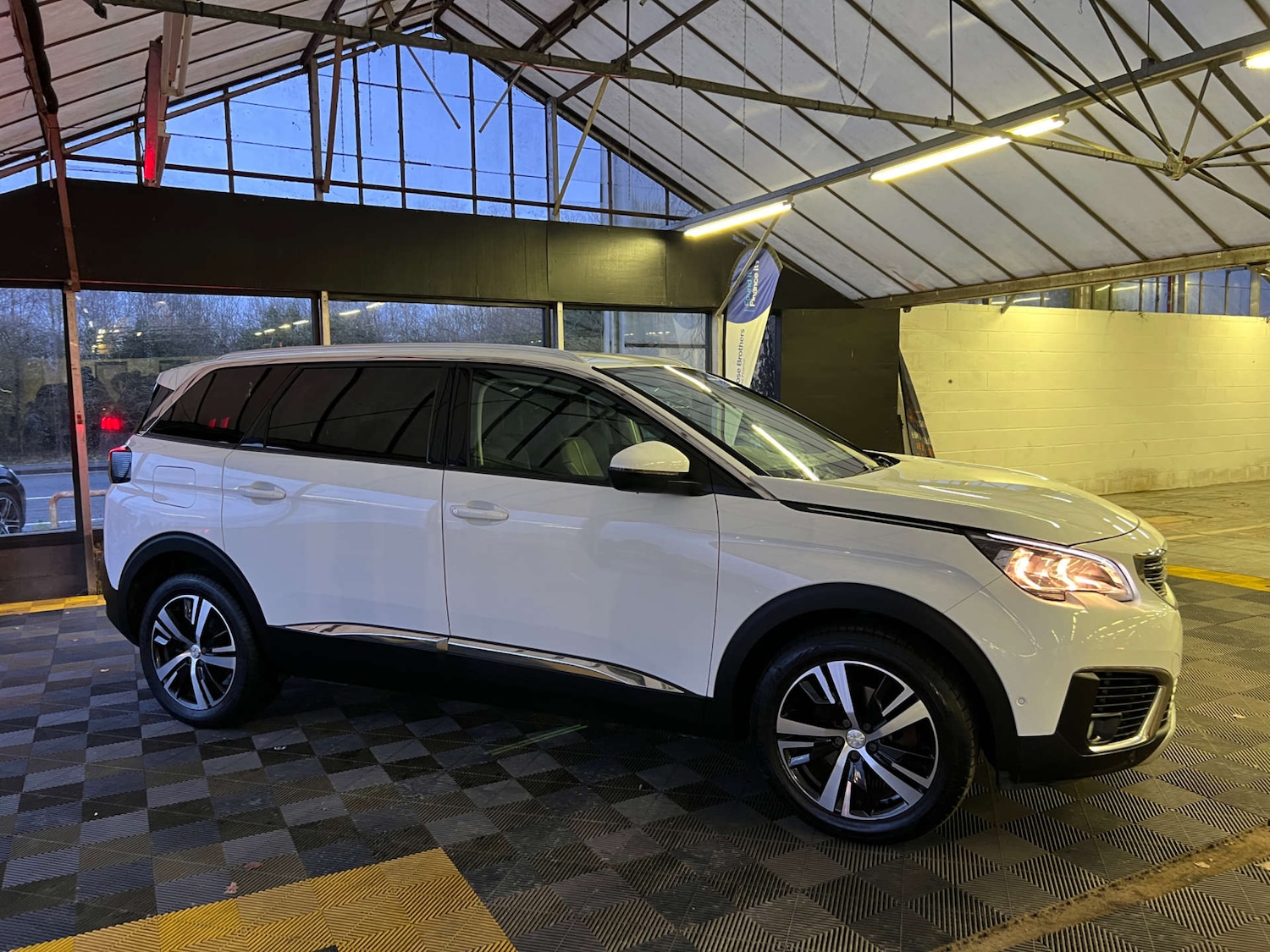 Used Peugeot 5008 2019 for sale - 77393348: Photo 3