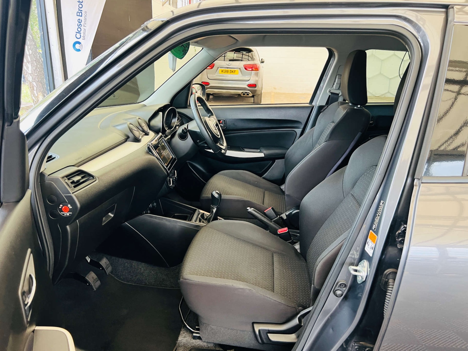 Used Suzuki Swift 2018 for sale - 76277885: Photo 22