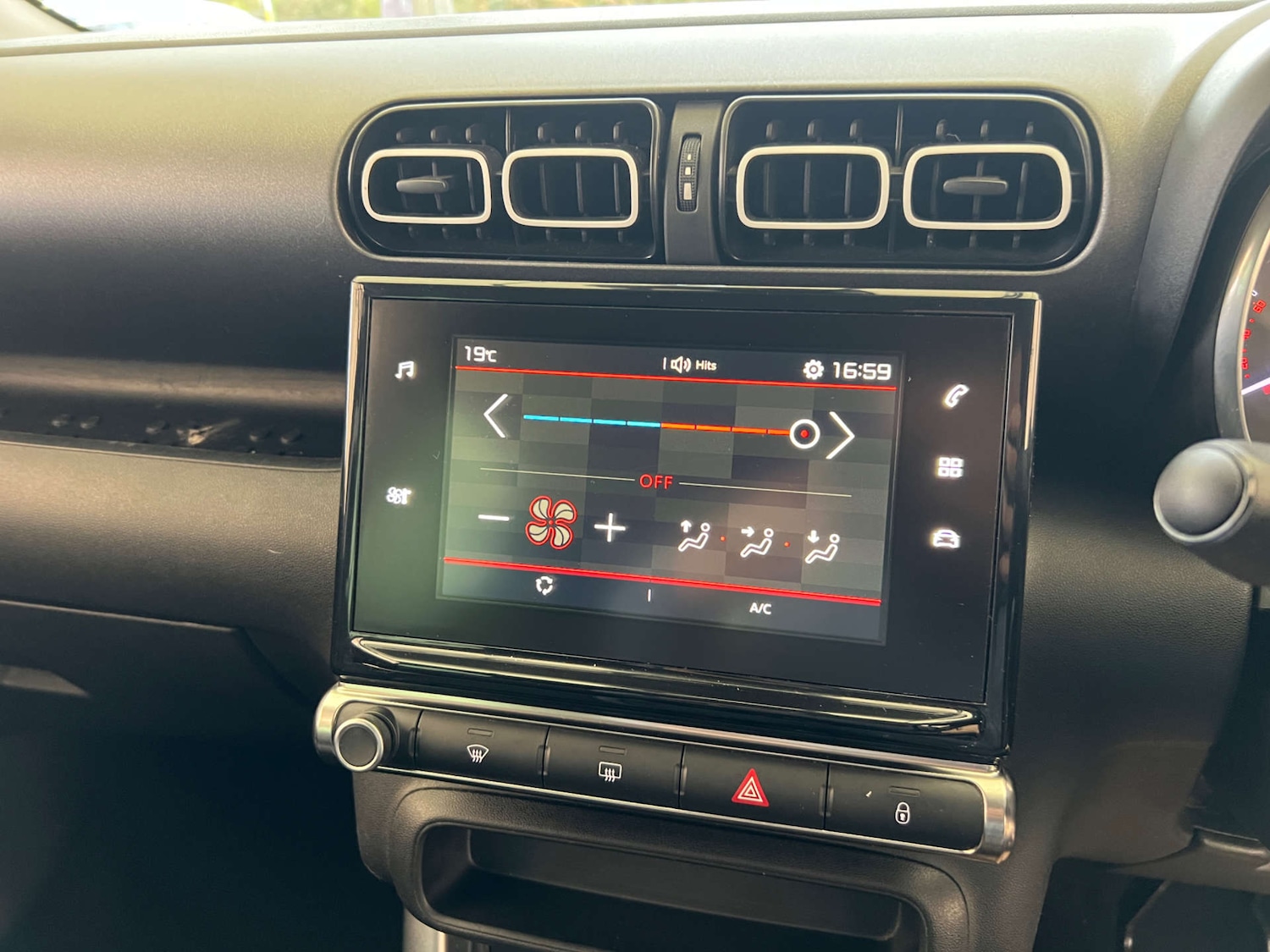 Used Citroen C3 Aircross 2018 for sale - 76127585: Photo 19