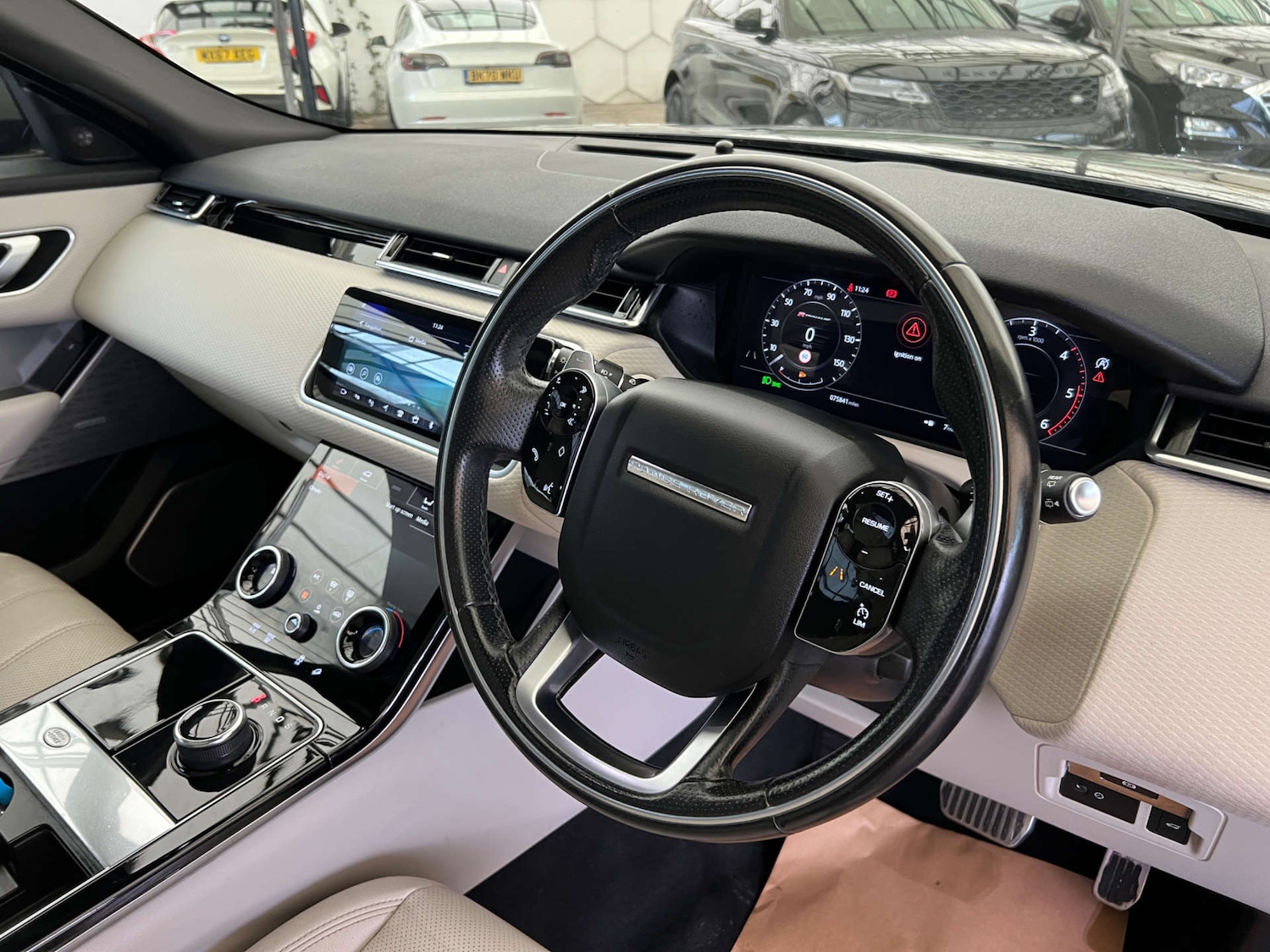 Used Land Rover Range Rover Velar 2019 for sale - 77469877: Photo 12