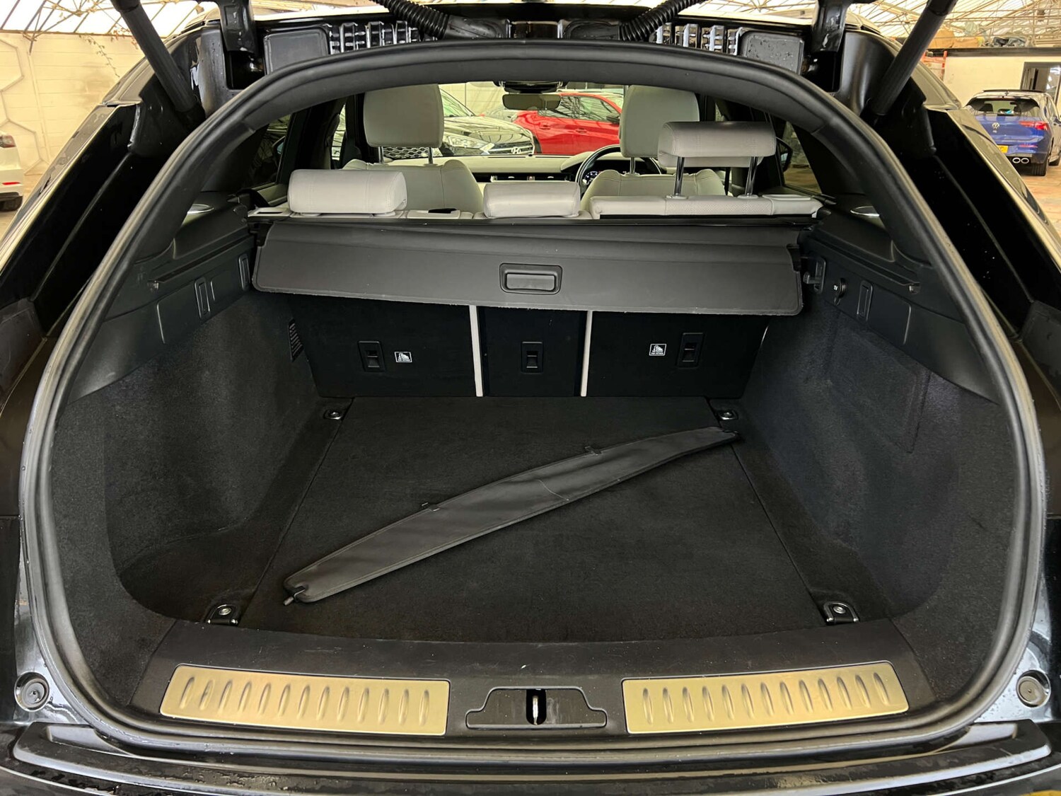 Used Land Rover Range Rover Velar 2019 for sale - 77469877: Photo 31