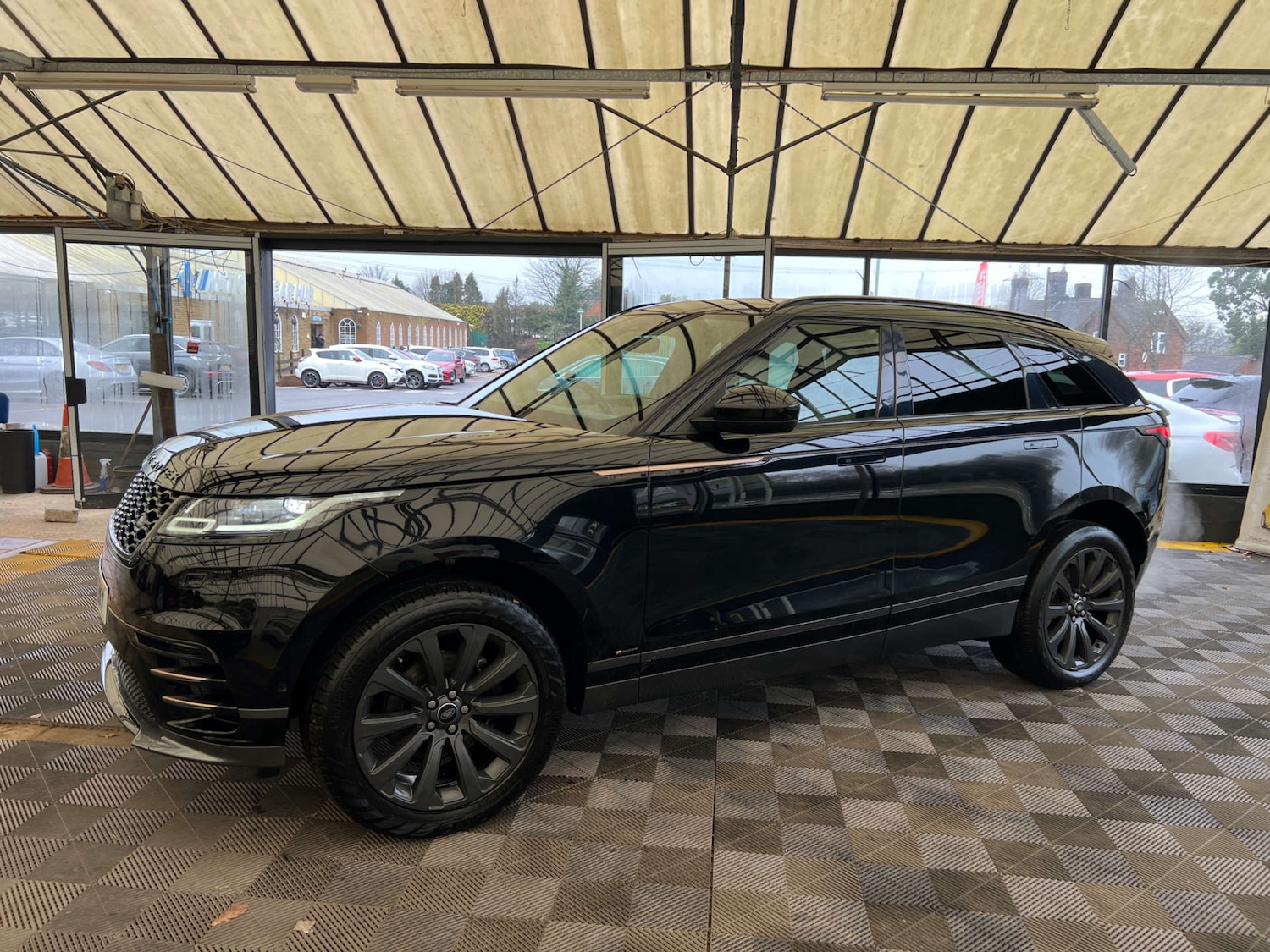 Used Land Rover Range Rover Velar 2019 for sale - 77469877: Photo 5