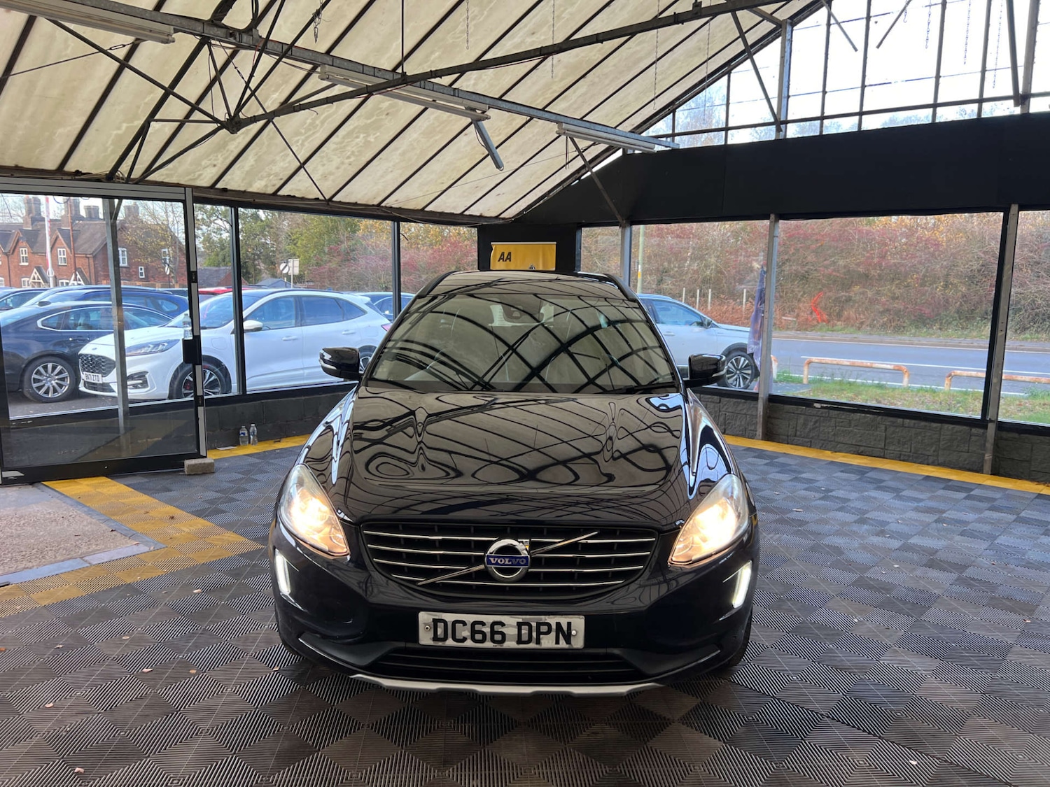 Used Volvo XC60 2016 for sale - 76571366: Photo 3