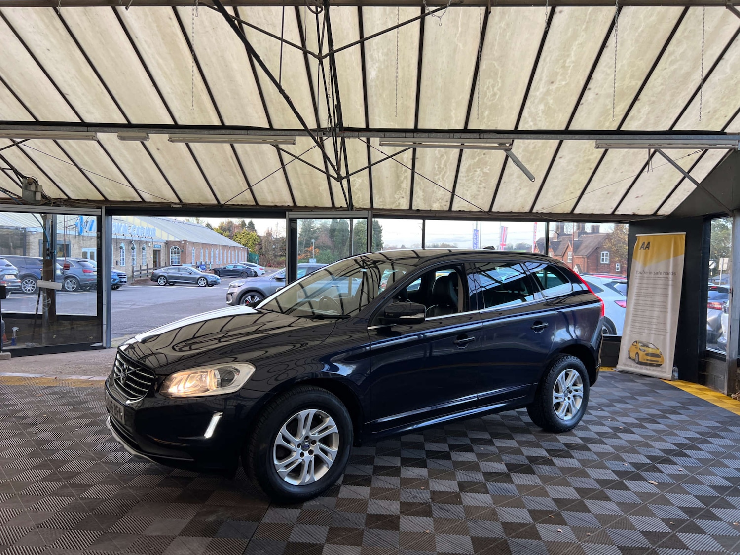 Used Volvo XC60 2016 for sale - 76571366: Photo 5