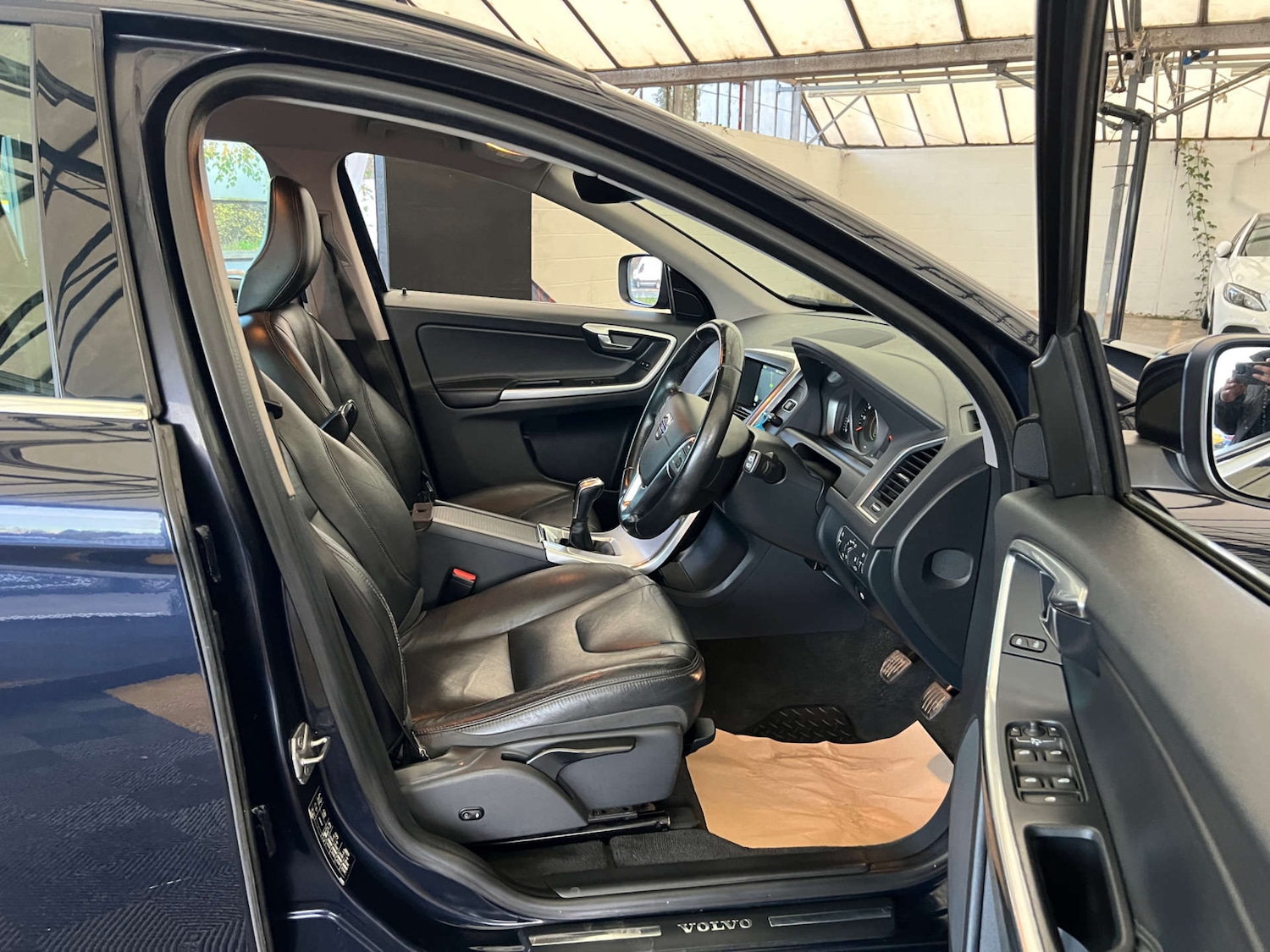 Used Volvo XC60 2016 for sale - 76571366: Photo 9