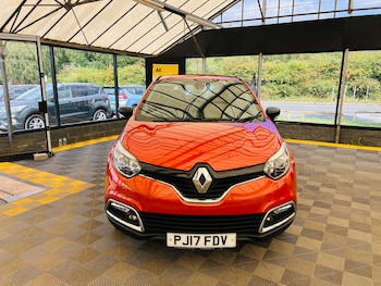 Used Renault Captur 2017 for sale - 76277874: Photo