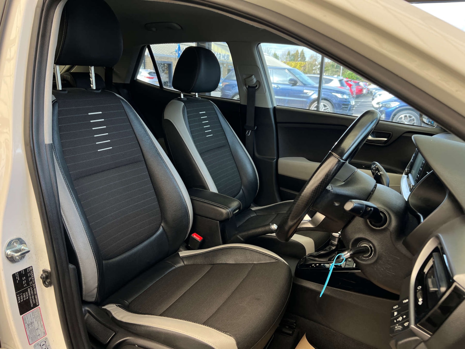 Used Kia Stonic 2019 for sale - 77721672: Photo 11