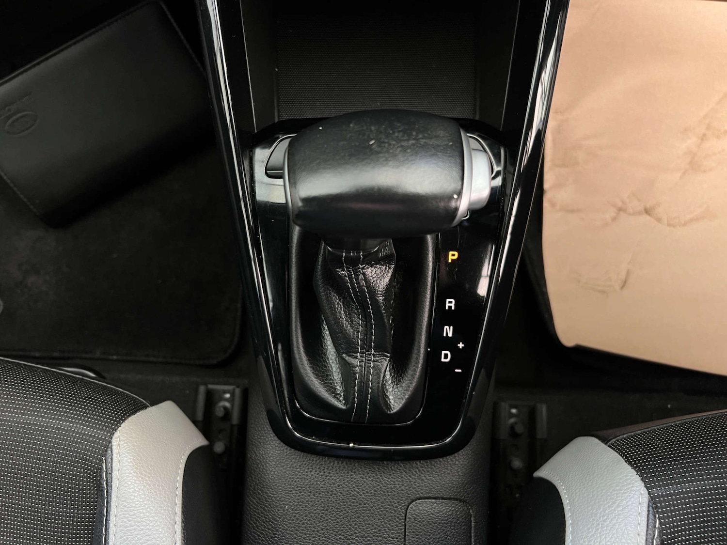 Used Kia Stonic 2019 for sale - 77721672: Photo 23