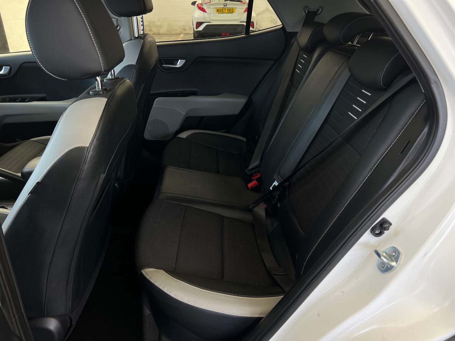 Used Kia Stonic 2019 for sale - 77721672: Photo 24