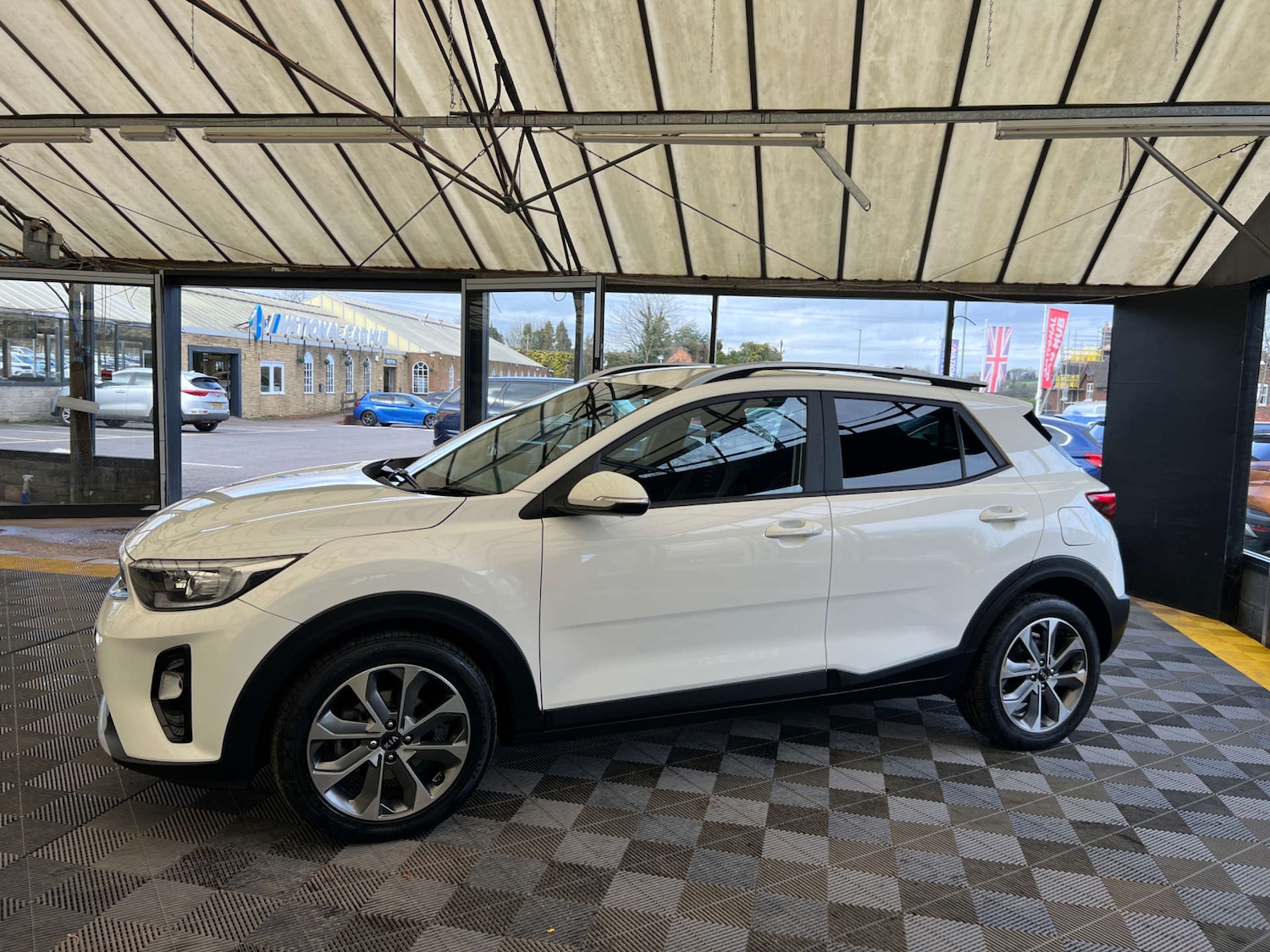 Used Kia Stonic 2019 for sale - 77721672: Photo 5