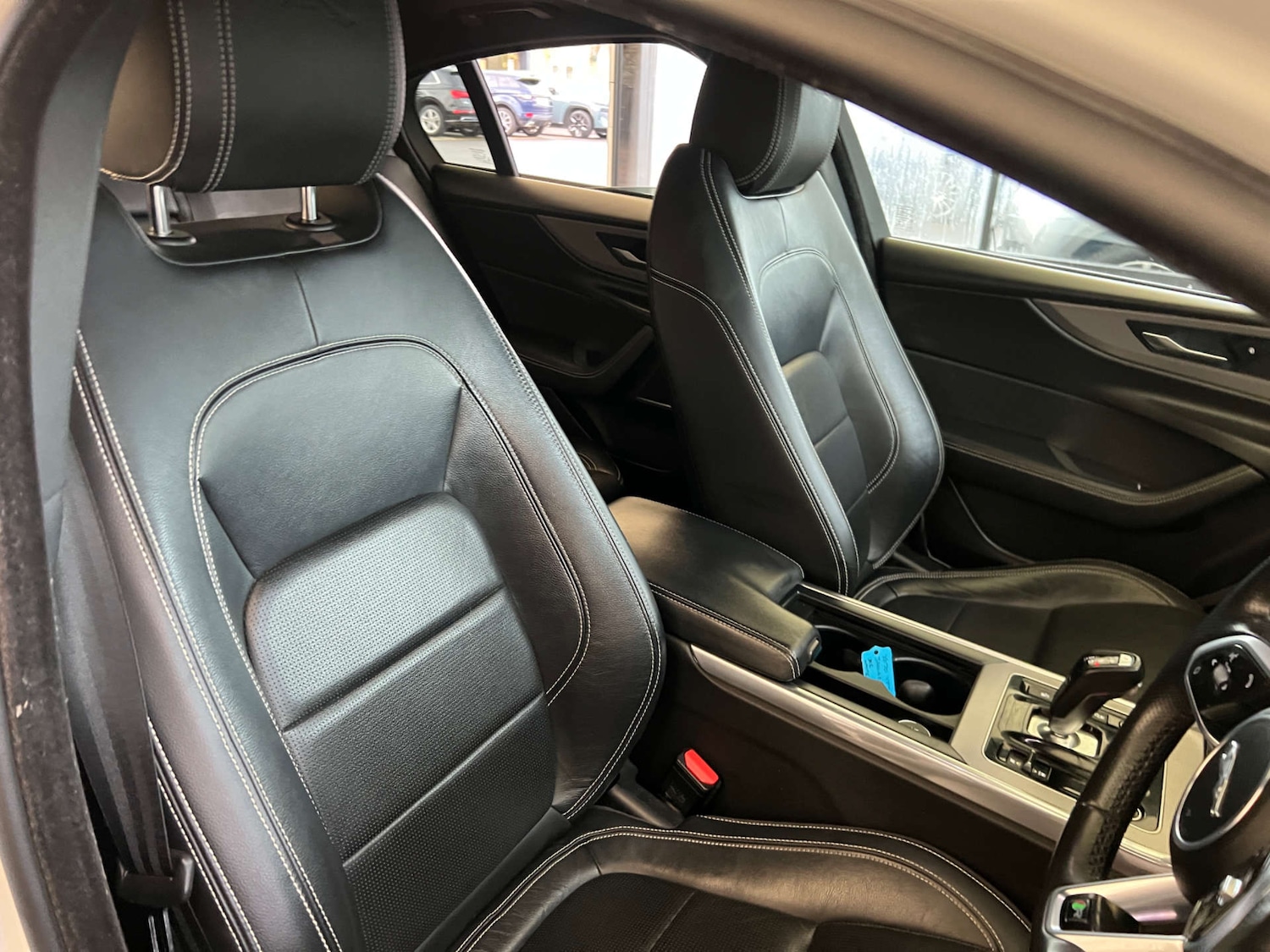 Used Jaguar XE 2020 for sale - 76940213: Photo 11