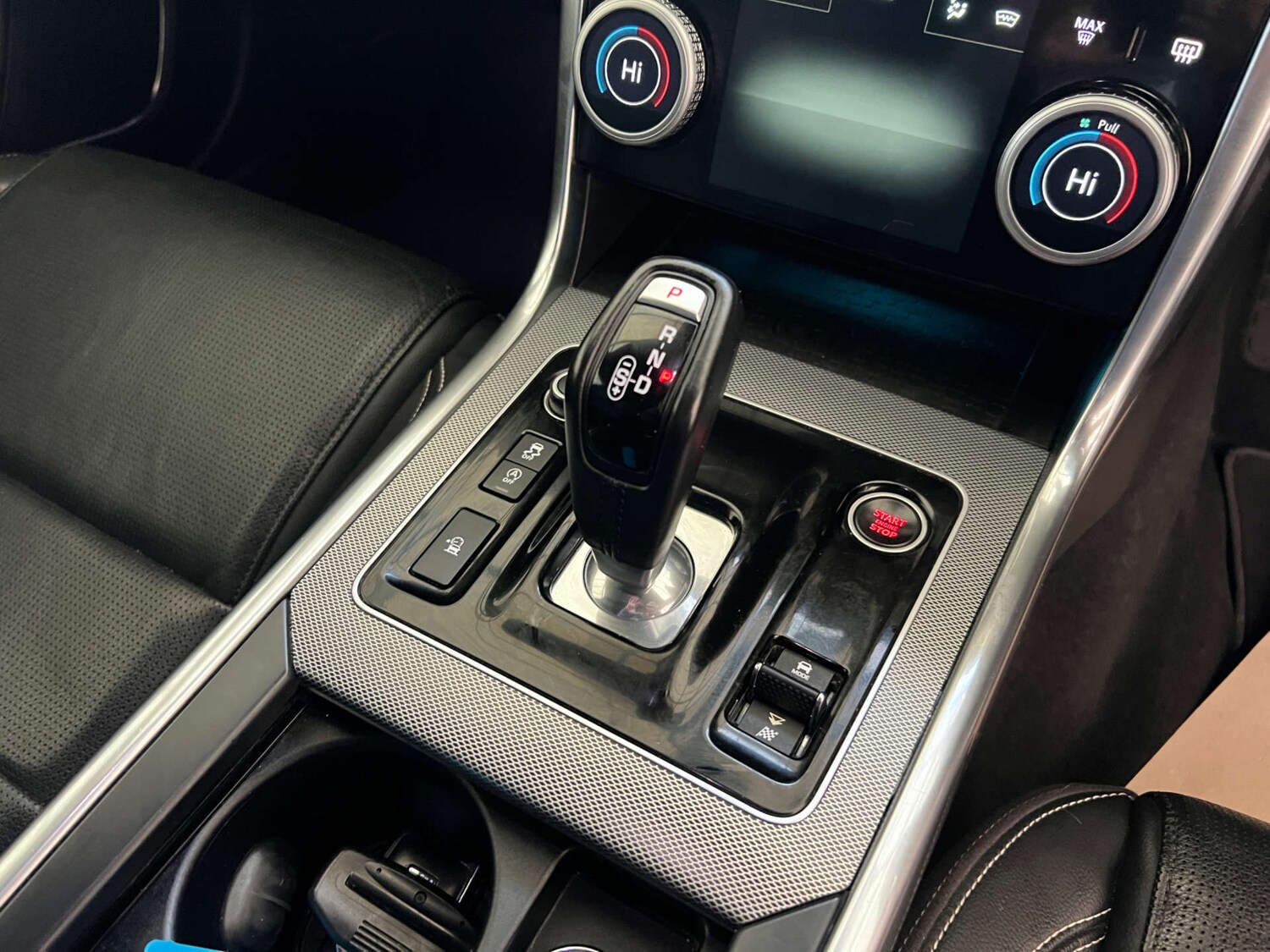 Used Jaguar XE 2020 for sale - 76940213: Photo 17