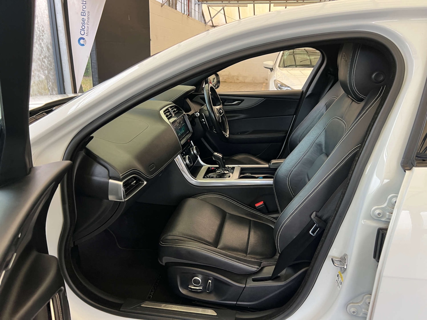 Used Jaguar XE 2020 for sale - 76940213: Photo 24