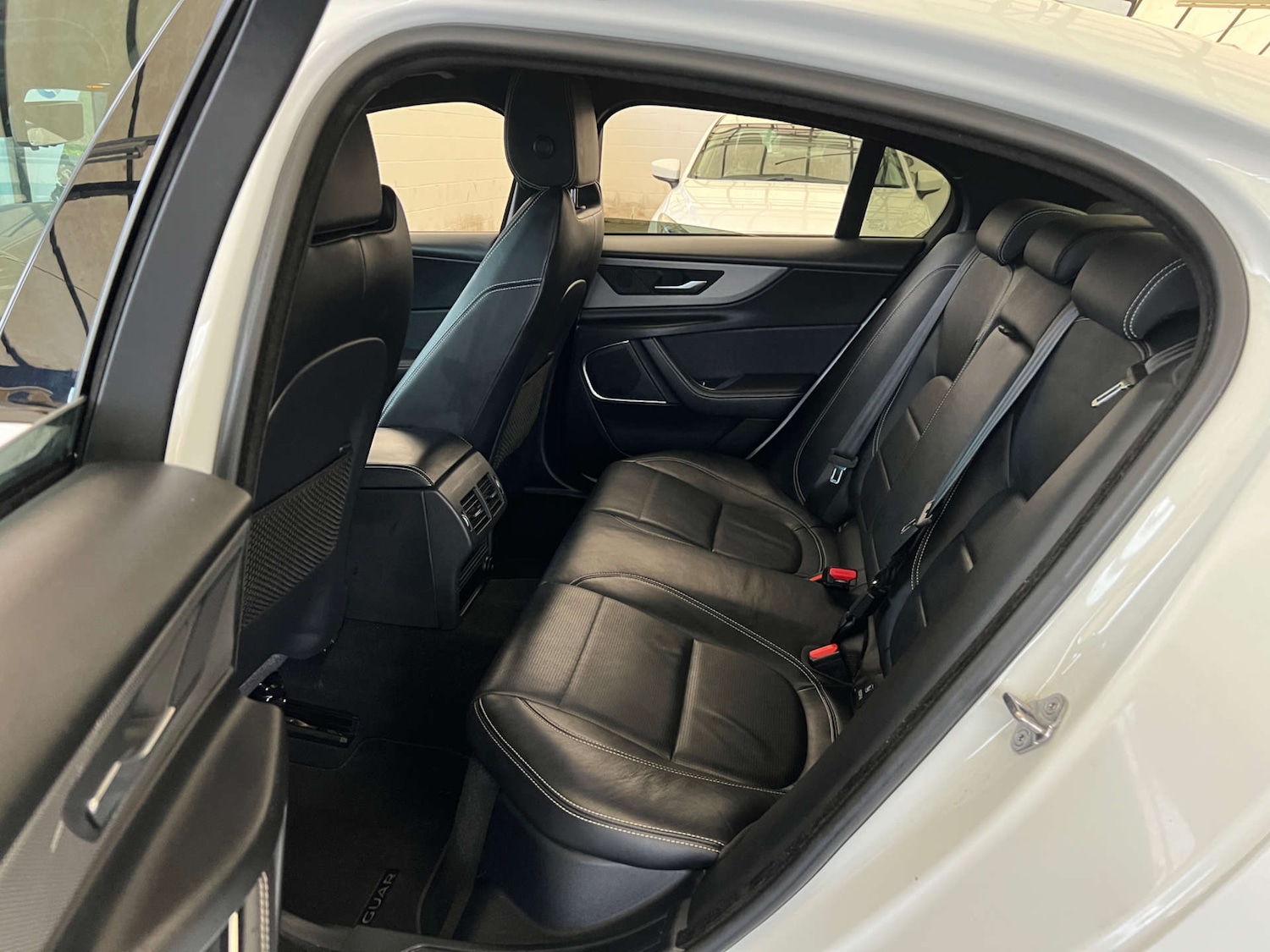 Used Jaguar XE 2020 for sale - 76940213: Photo 29