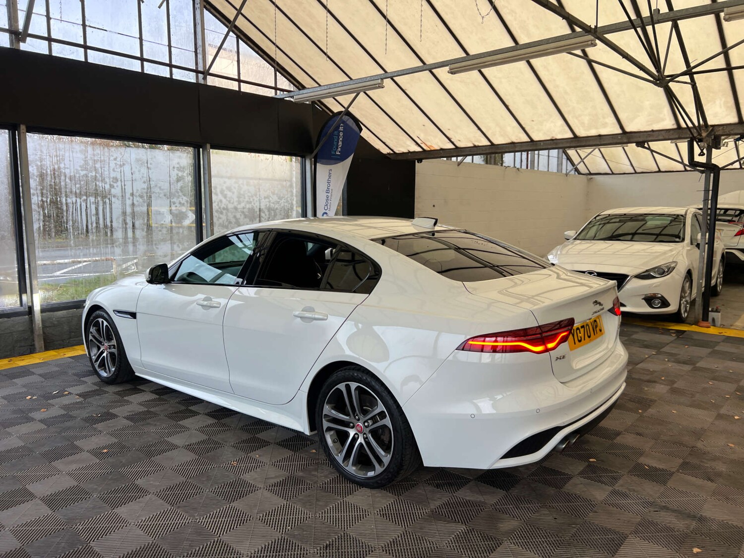 Used Jaguar XE 2020 for sale - 76940213: Photo 6