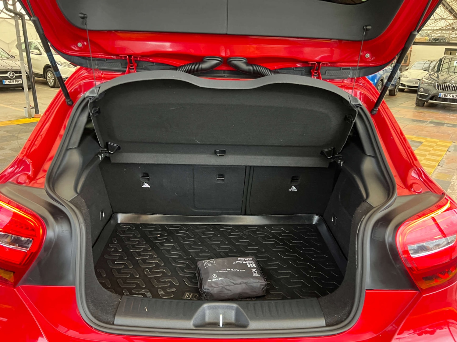 Used Mercedes-Benz A-Class 2017 for sale - 76601797: Photo 29