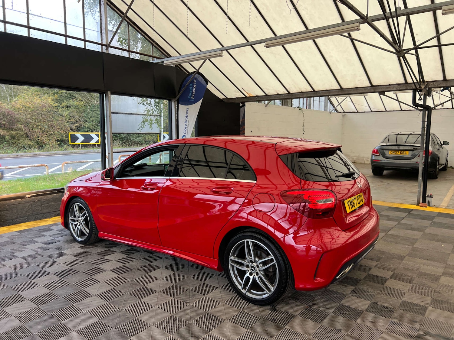 Used Mercedes-Benz A-Class 2017 for sale - 76601797: Photo 6