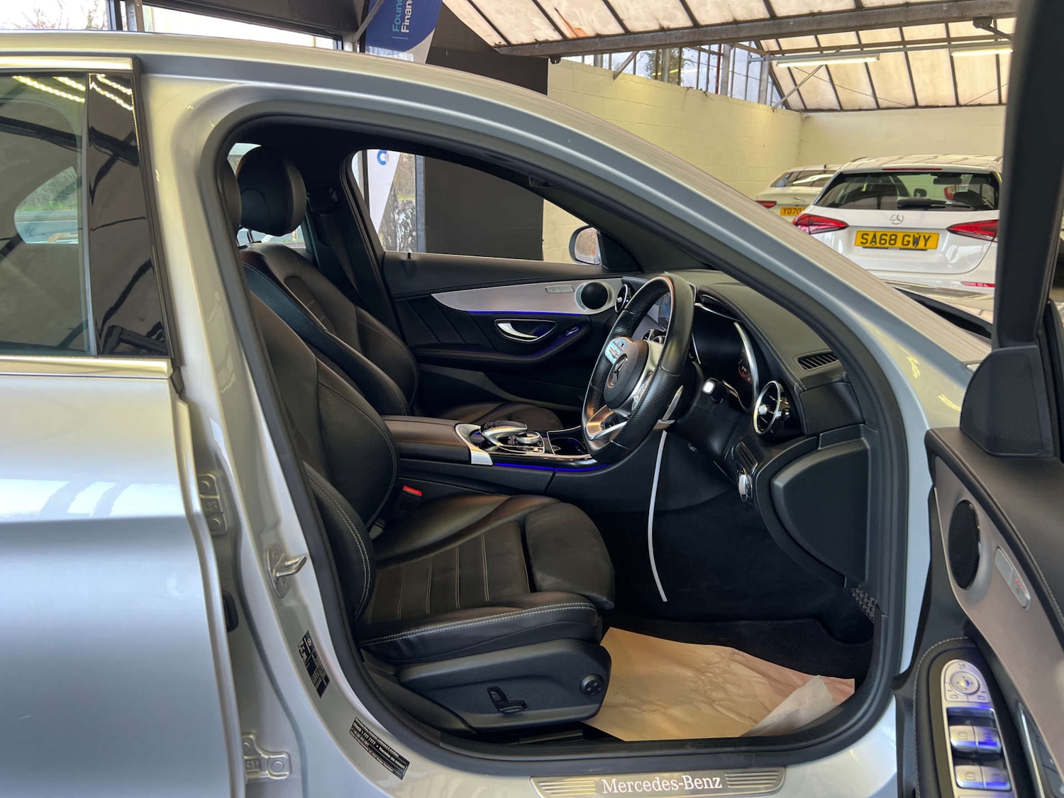 Used Mercedes-Benz C Class 2019 for sale - 77097063: Photo 10