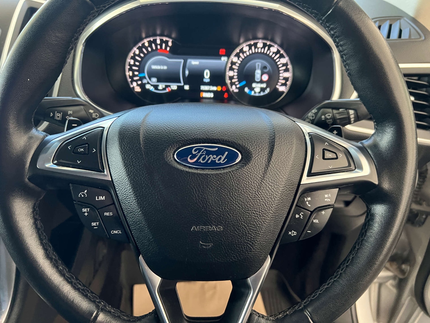 Used Ford Edge 2017 for sale - 76971052: Photo 17