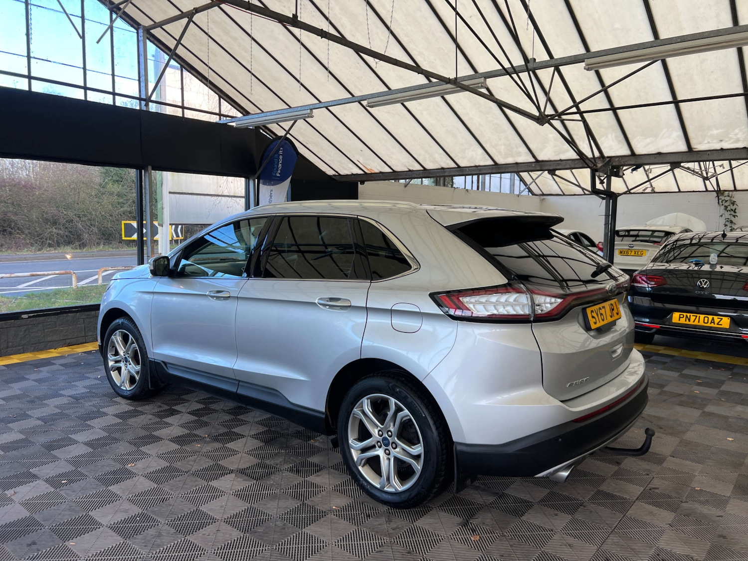 Used Ford Edge 2017 for sale - 76971052: Photo 5