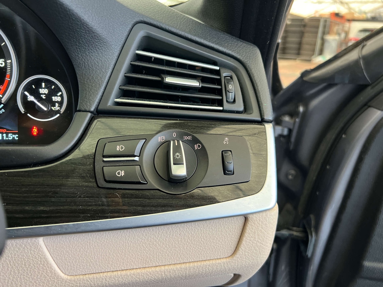 Used BMW 5 Series 2016 for sale - 76734387: Photo 18