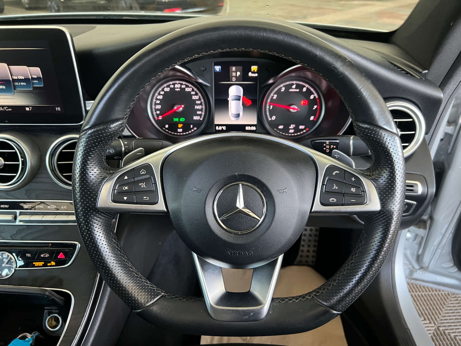 Used Mercedes-Benz C Class 2018 for sale - 77097062: Photo 11