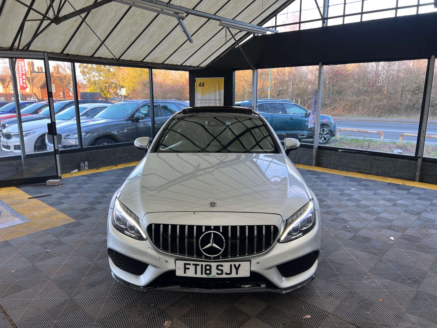 Used Mercedes-Benz C Class 2018 for sale - 77097062: Photo 2