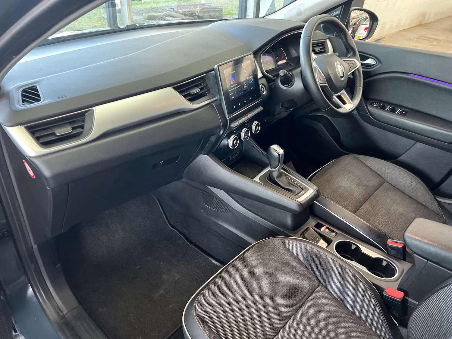 Used Renault Captur 2022 for sale - 77097061: Photo 23