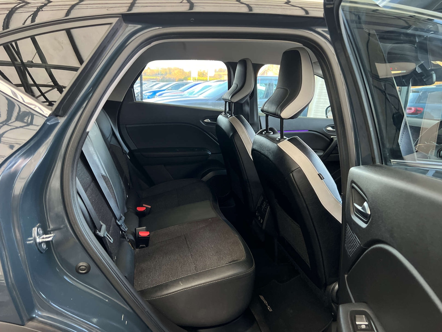 Used Renault Captur 2022 for sale - 77097061: Photo 24