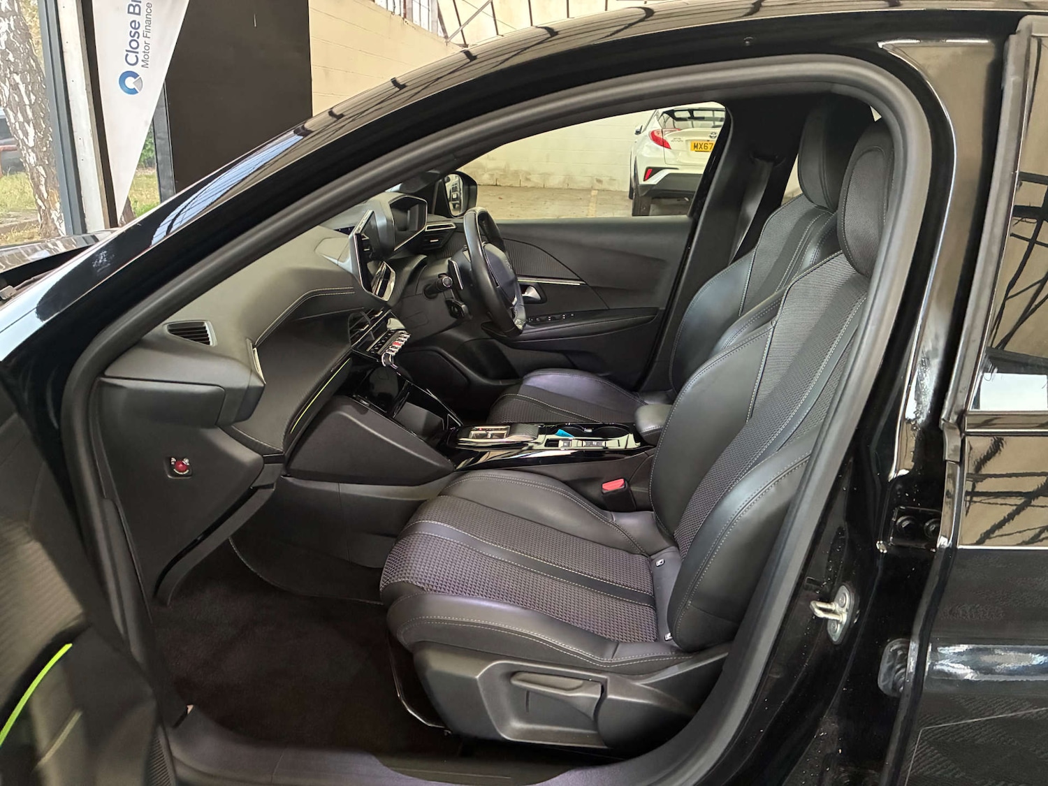 Used Peugeot 208 2023 for sale - 76699688: Photo 19